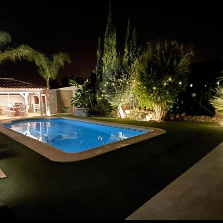 Suite Privada Frente A La Piscina Para 2 Personas Con Sofa Cama Para 2 Mas 4P No Es Casa Completa San Vicente Raspeig Екстериор снимка