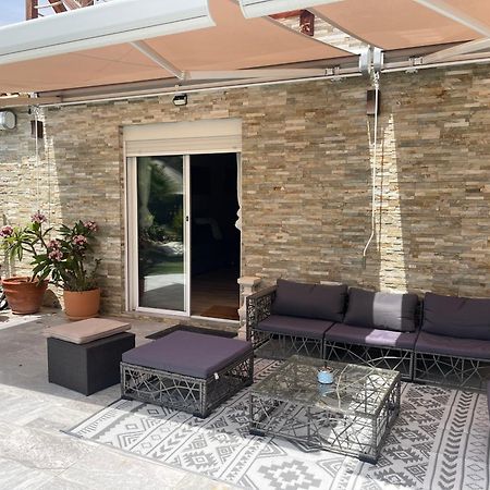 Suite Privada Frente A La Piscina Para 2 Personas Con Sofa Cama Para 2 Mas 4P No Es Casa Completa San Vicente Raspeig Екстериор снимка