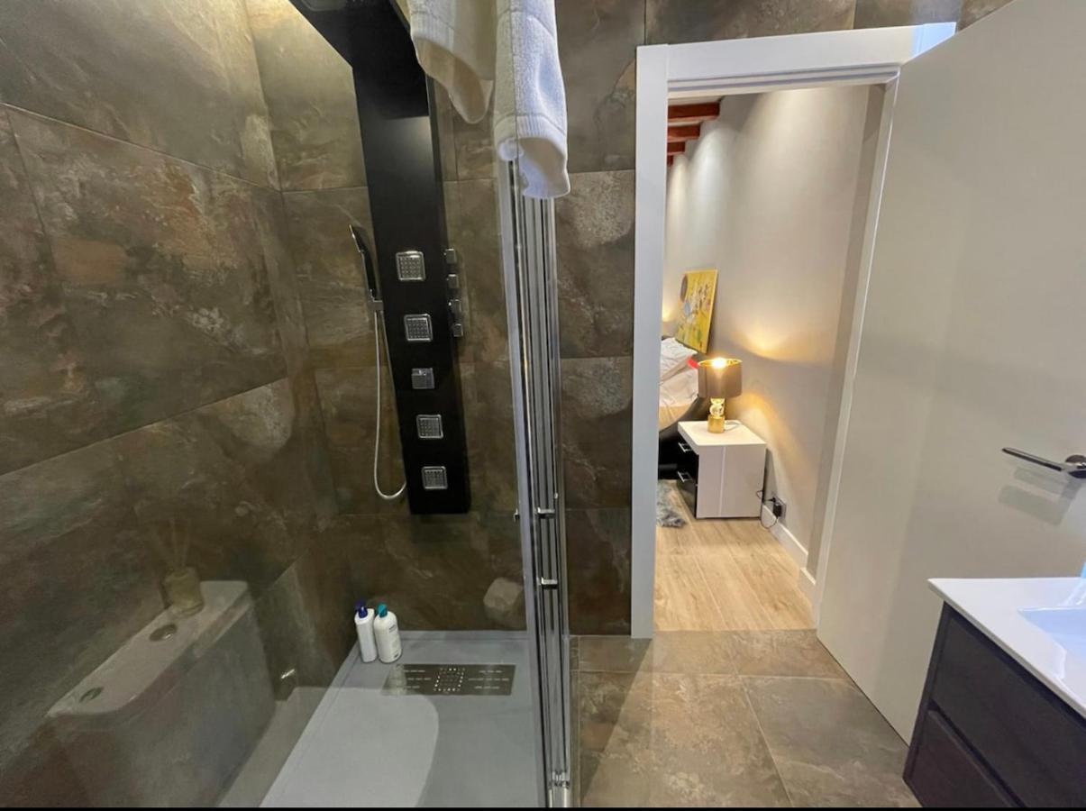 Suite Privada Frente A La Piscina Para 2 Personas Con Sofa Cama Para 2 Mas 4P No Es Casa Completa San Vicente Raspeig Екстериор снимка