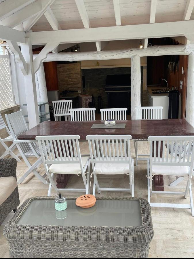 Suite Privada Frente A La Piscina Para 2 Personas Con Sofa Cama Para 2 Mas 4P No Es Casa Completa San Vicente Raspeig Екстериор снимка