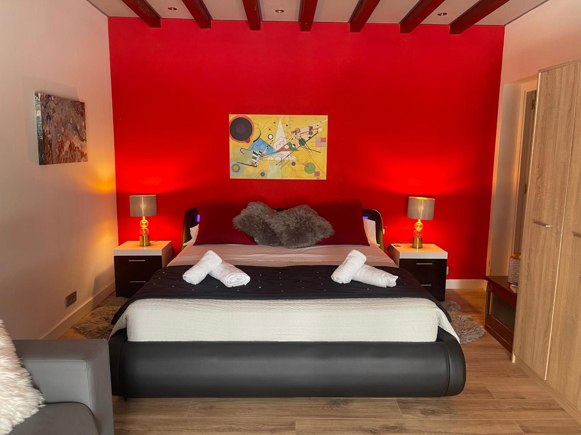 Suite Privada Frente A La Piscina Para 2 Personas Con Sofa Cama Para 2 Mas 4P No Es Casa Completa San Vicente Raspeig Екстериор снимка